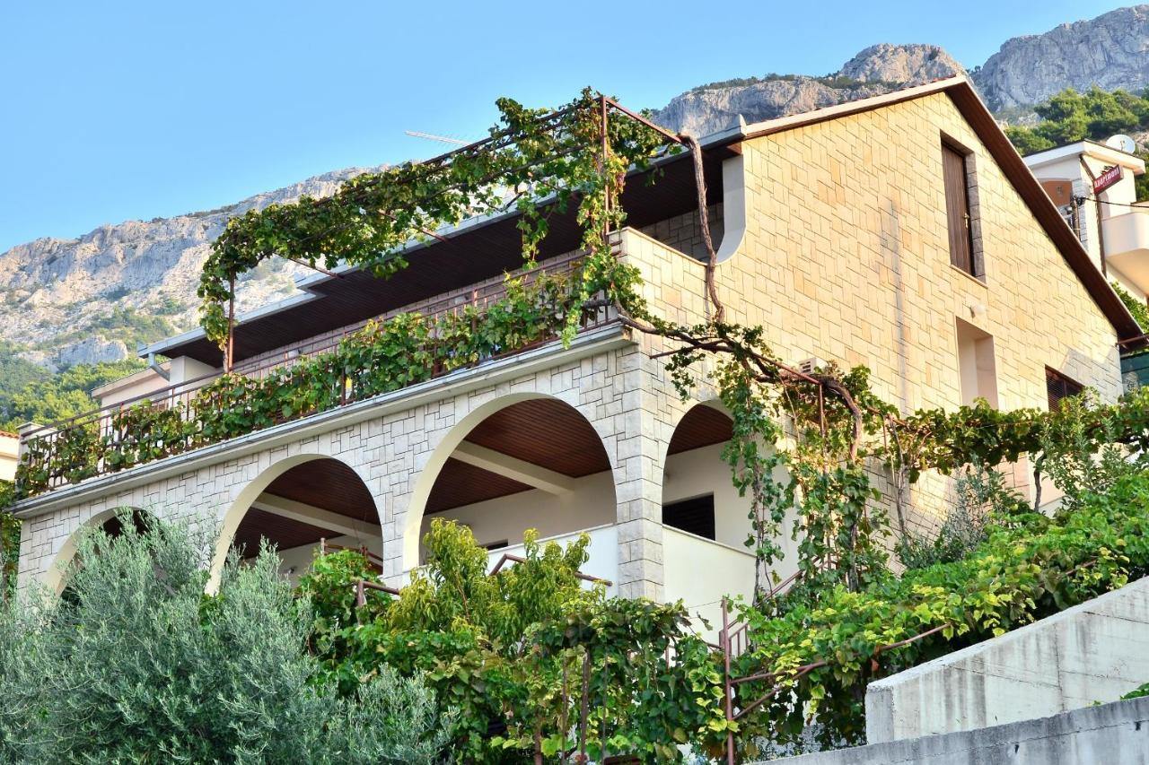 מימיצה Apartments By The Sea Pisak, Omis - 658 מראה חיצוני תמונה